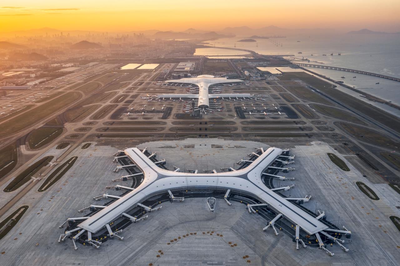 軟通動力AI機器人-昇騰一體機，助力深圳機場國際快件海關監管EIMS系統智能化升級??